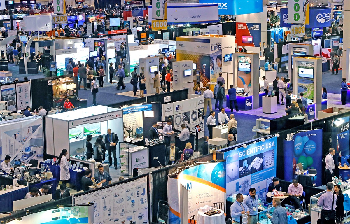 Expo audience / tech conference